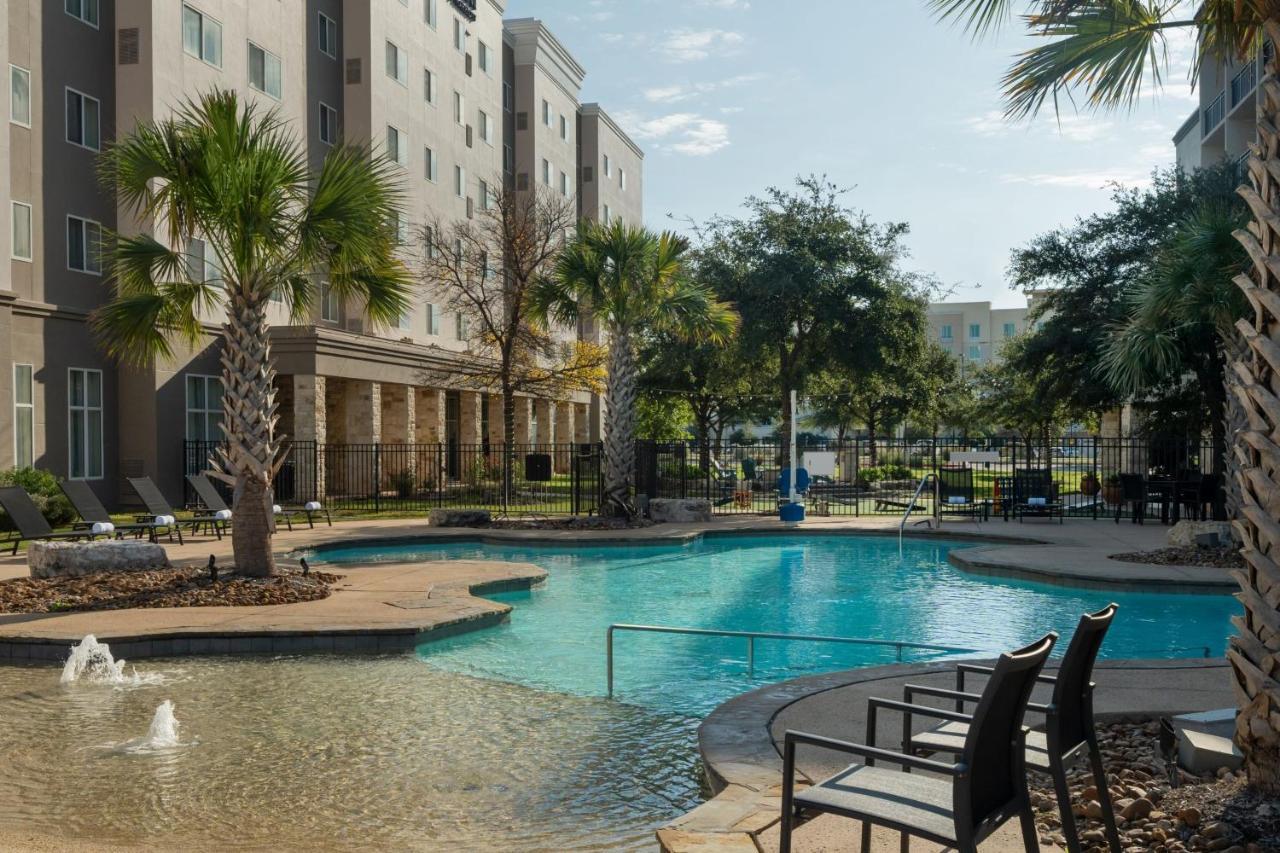 Residence Inn By Marriott San Antonio Six Flags At The Rim Luaran gambar