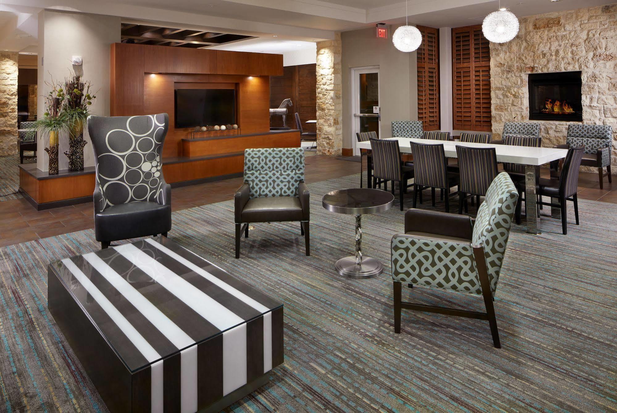 Residence Inn By Marriott San Antonio Six Flags At The Rim Luaran gambar